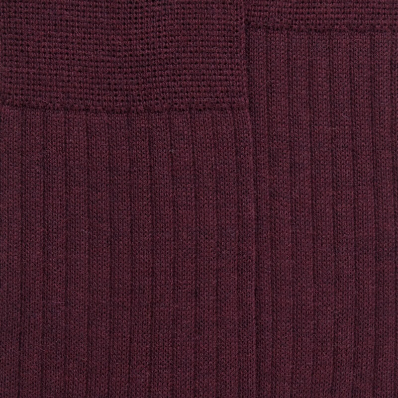 Gerippte Dore Dore Wollsocken - Weinrot