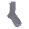 Mittelgraue Socken speziell für empfindlliche Beine