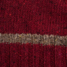 Unisex Mütze aus Wolle - Amaranthrot & creme | Doré Doré
