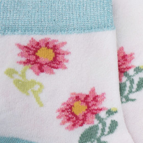Fantastische Socken aus merzerisierter Baumwolle - Hibiscus-rosahintergrund