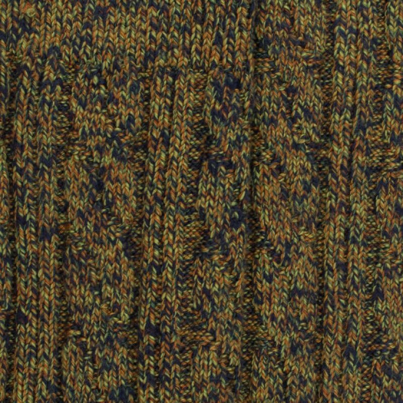 Socken aus recycelter Baumwolle mit Zopfmuster