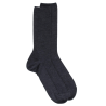 Graue Wollsocken, speziell für empfindliche Beine